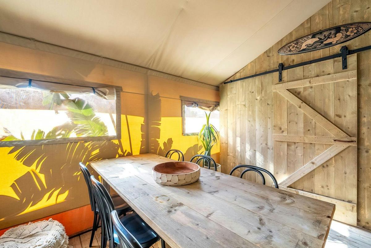 Luxury Family Tent Dining