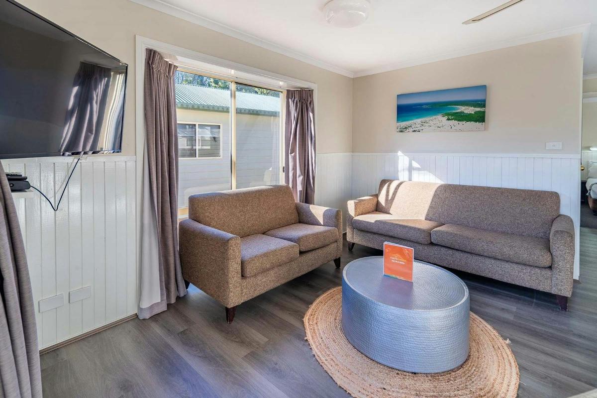 Family Spa Cabin Living