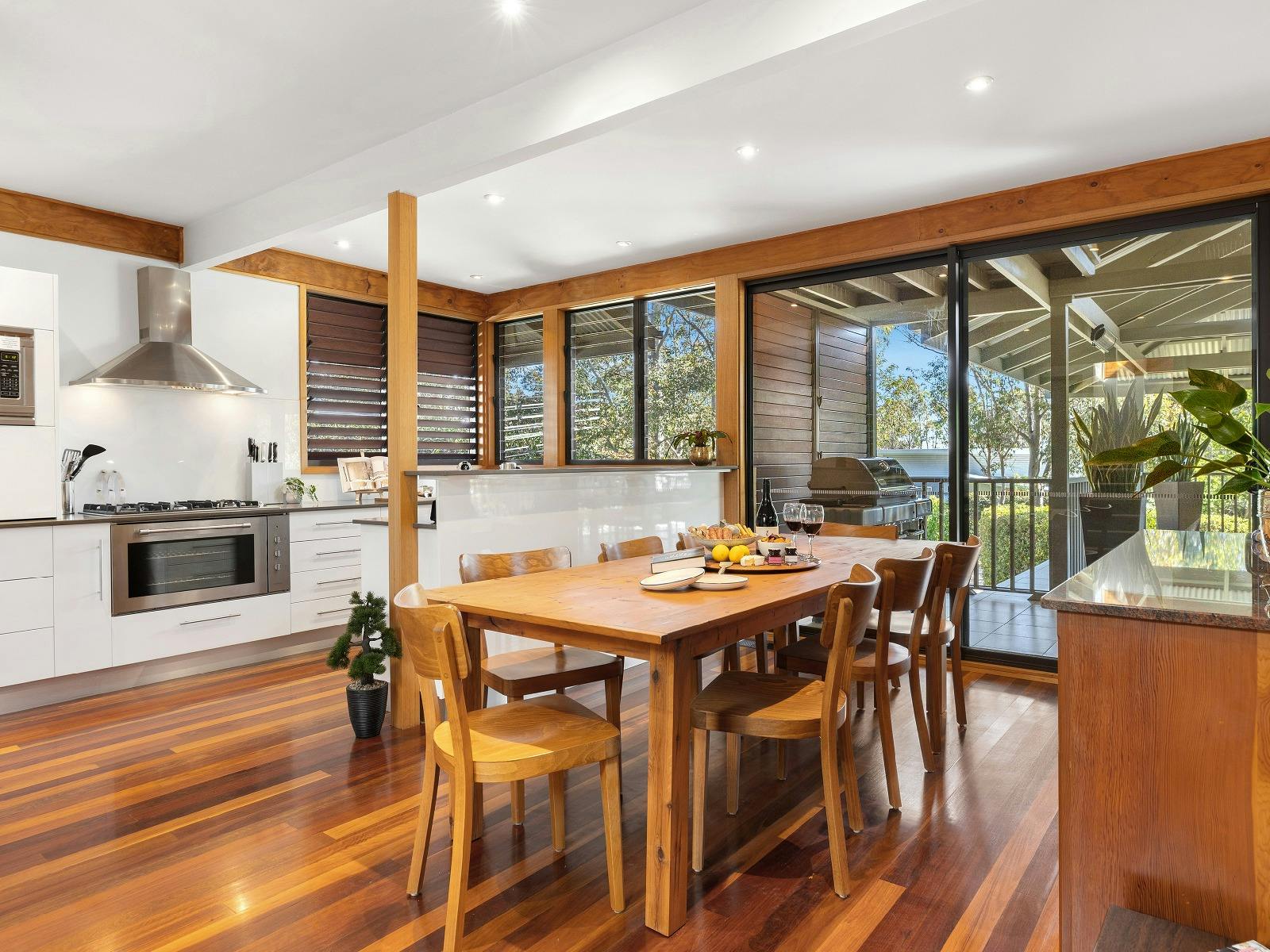Maple Manor dining area and kitchen