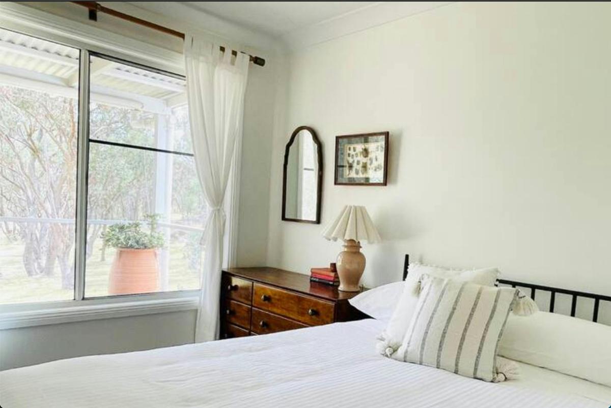 Second bedroom with double bed