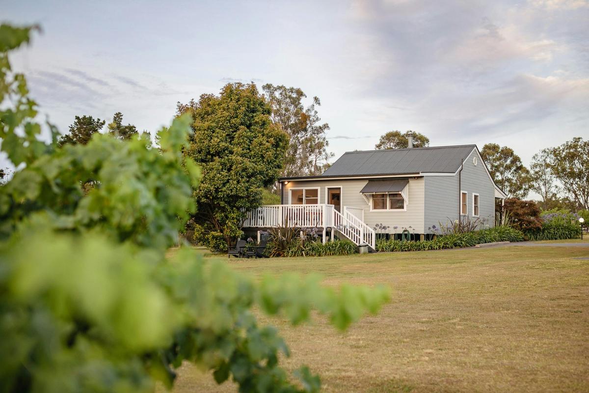 Hunter Valley family owned winery with self-contained cottages