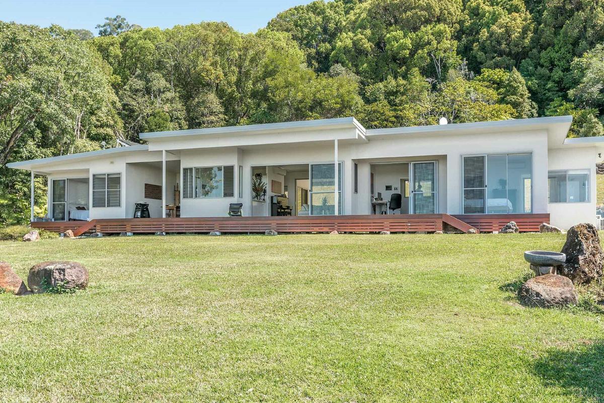 Jali Burugar - Byron Bay - Front of House