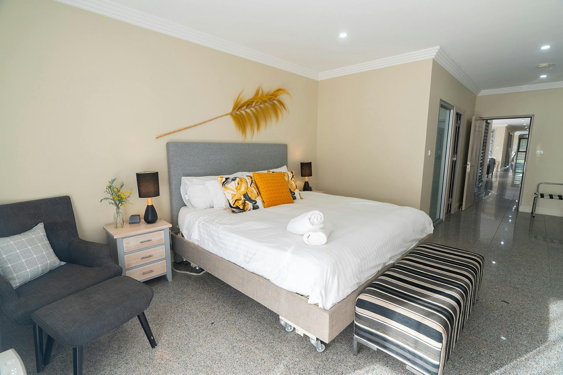 Suite 6 - Super king bed with large space around