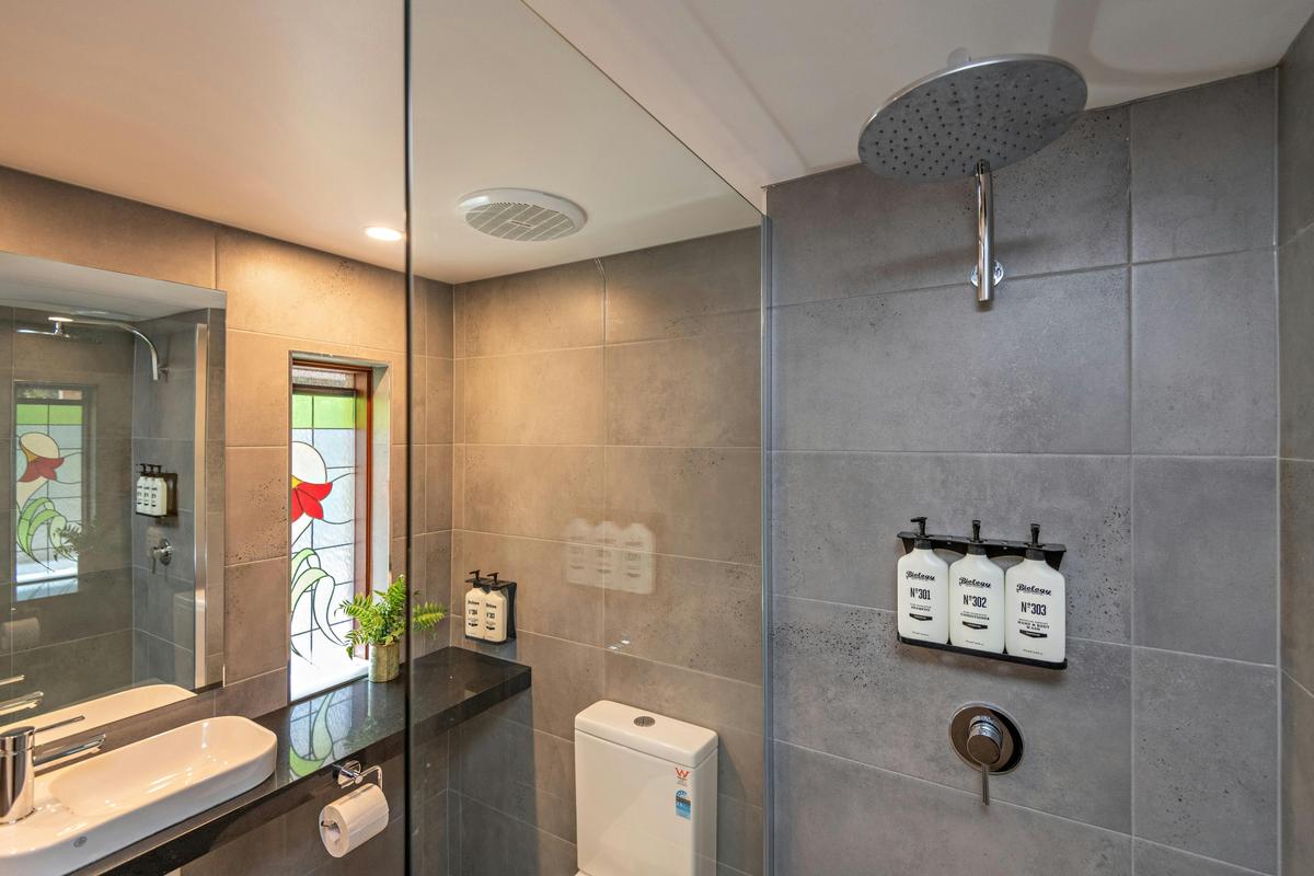 2 Bedroom Family Suite - Bathroom