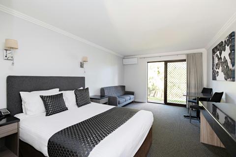 Executive Queen Room