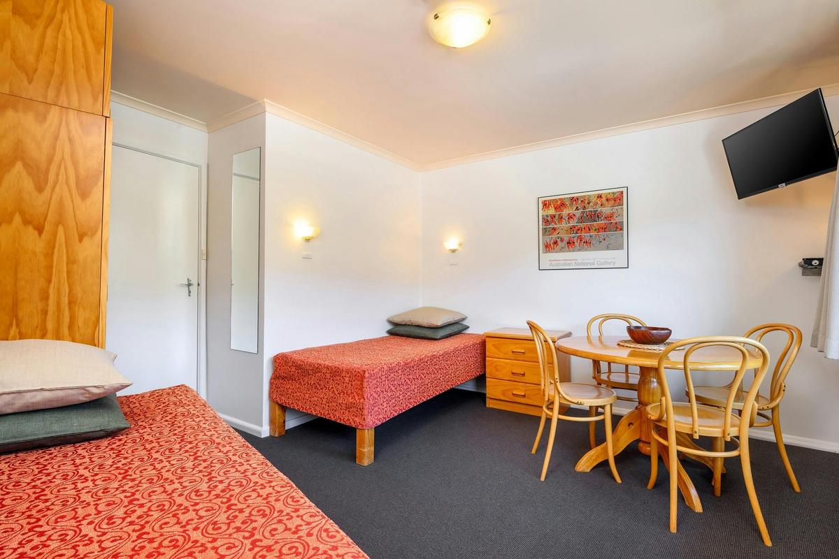 Bedsitting room