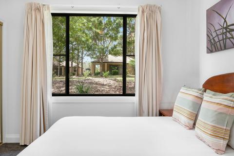 Bedroom - 1 Bedroom Apartment Leisure Inn Pokolbin