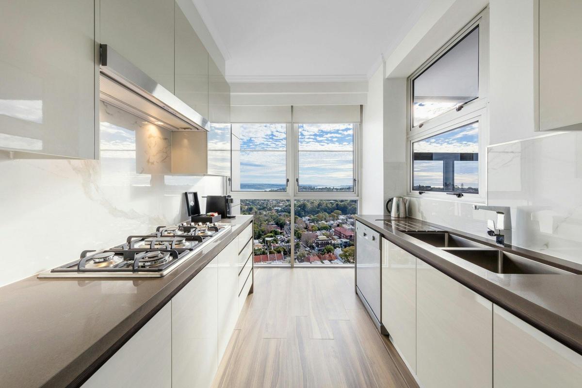 Meriton Suites Bondi Junction - Guestroom
