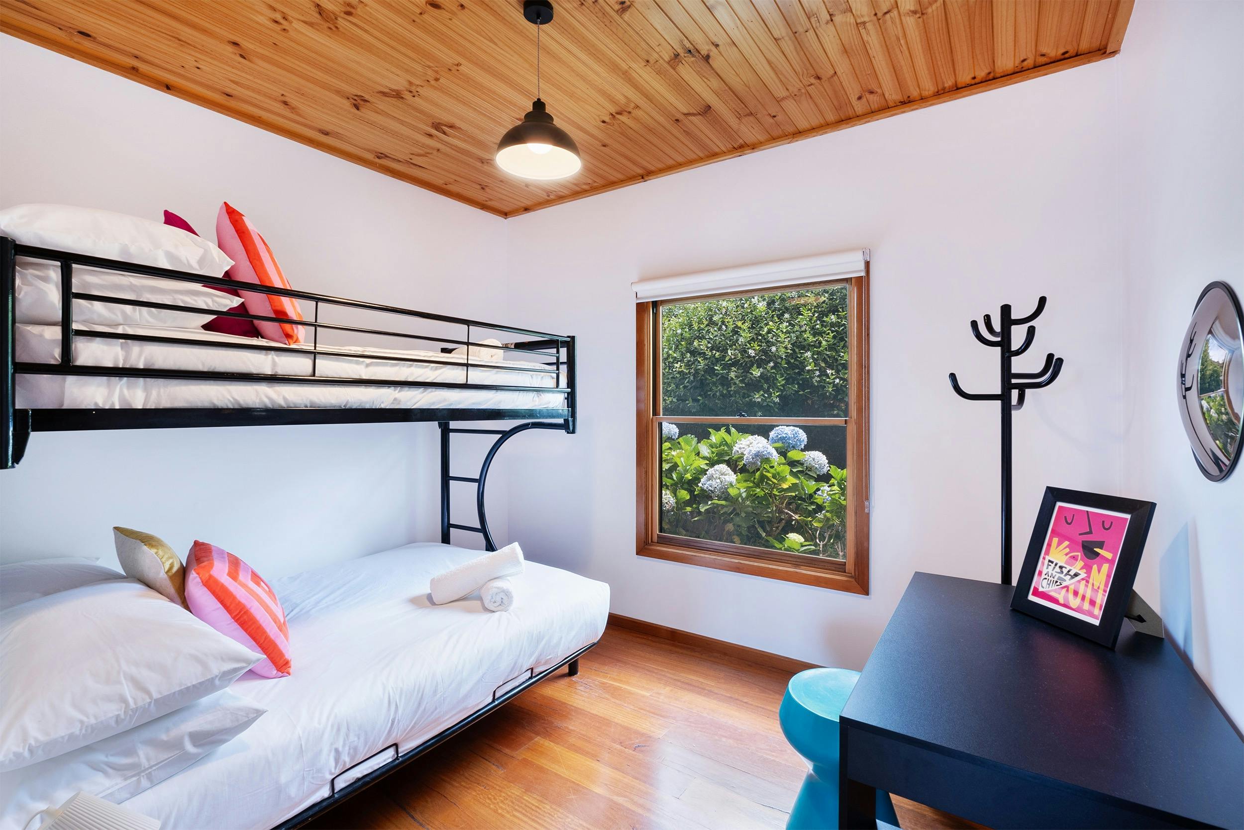 Lois, Photographer Russell Quinn