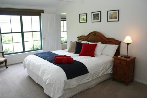 Kia Ora Lookout Retreat