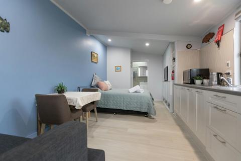 Room with kitchenette