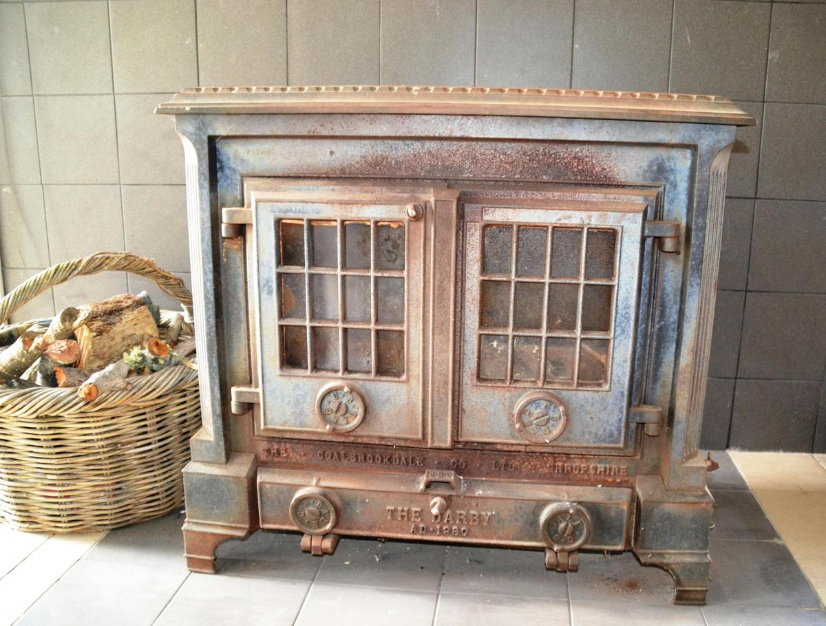 Beautiful old fireplace in annexe