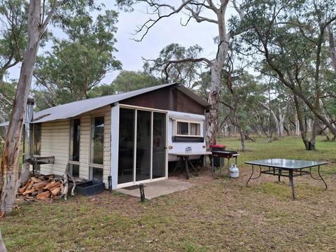Caravan with annex