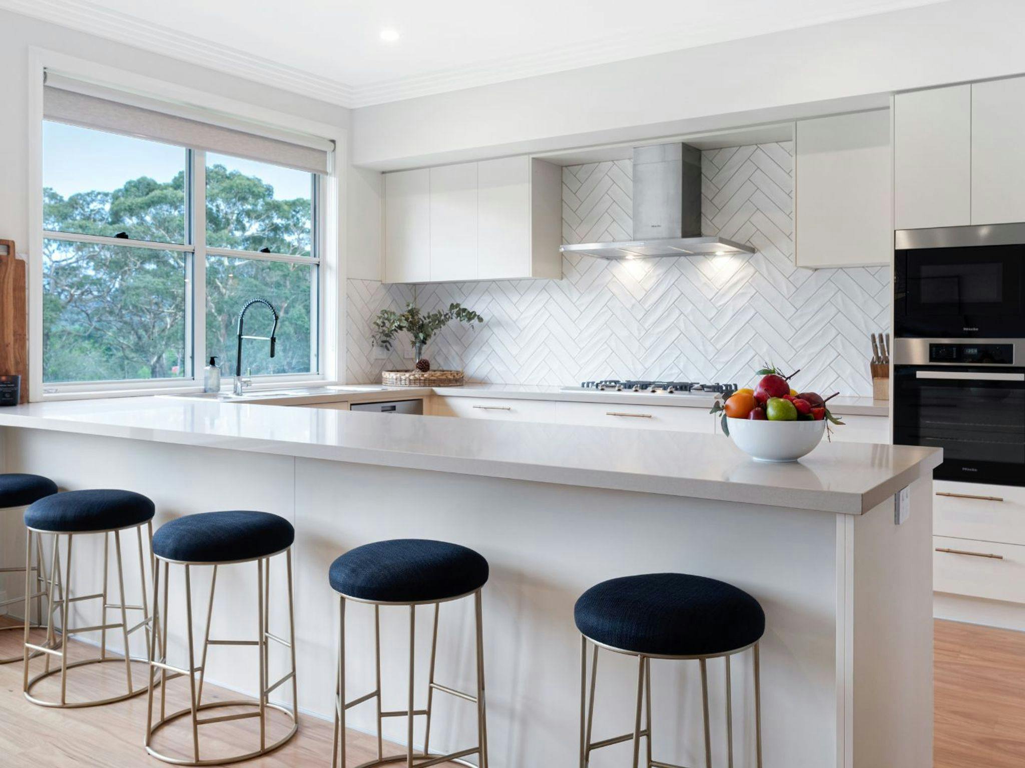 Misty Pond | Kitchen | Dining