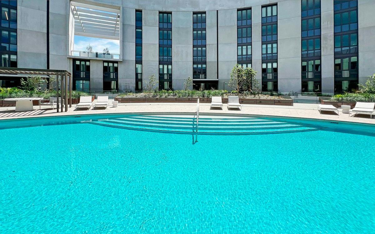 Complex Pool