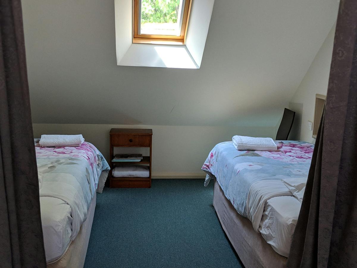 Single bedroom upstairs Magenta Cottage