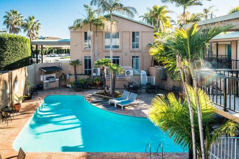 Mollymook Shores Hotel