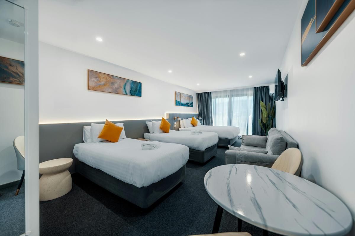 Mollymook Shores Hotel