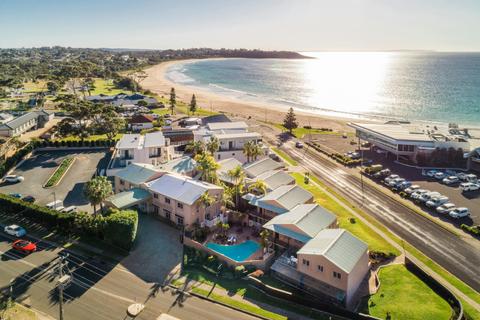Mollymook Shores Hotel