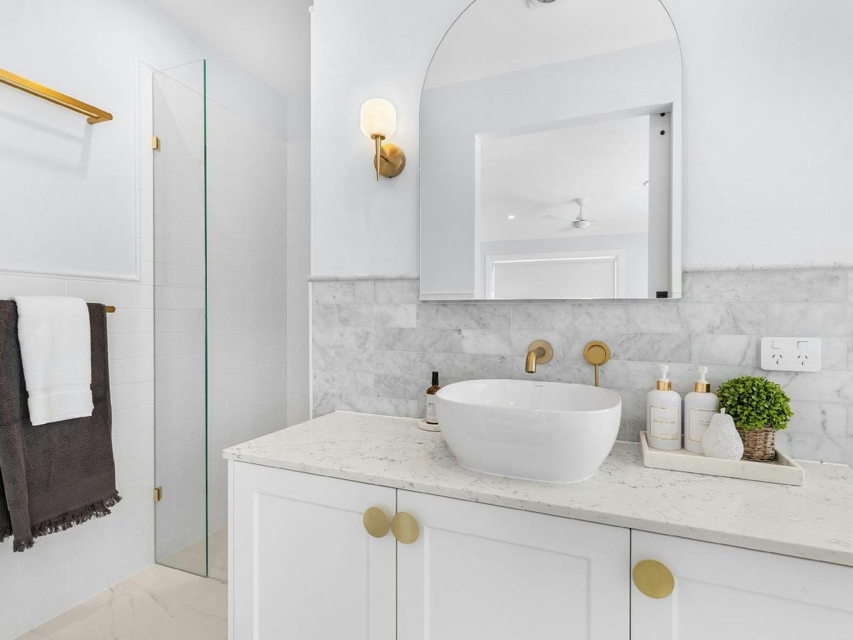 Montauk House bathroom