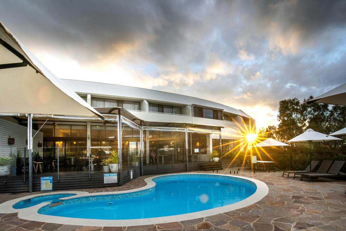 Mercure Hotel Charlestown, Pool, Resort Hotel, Lake Macquarie