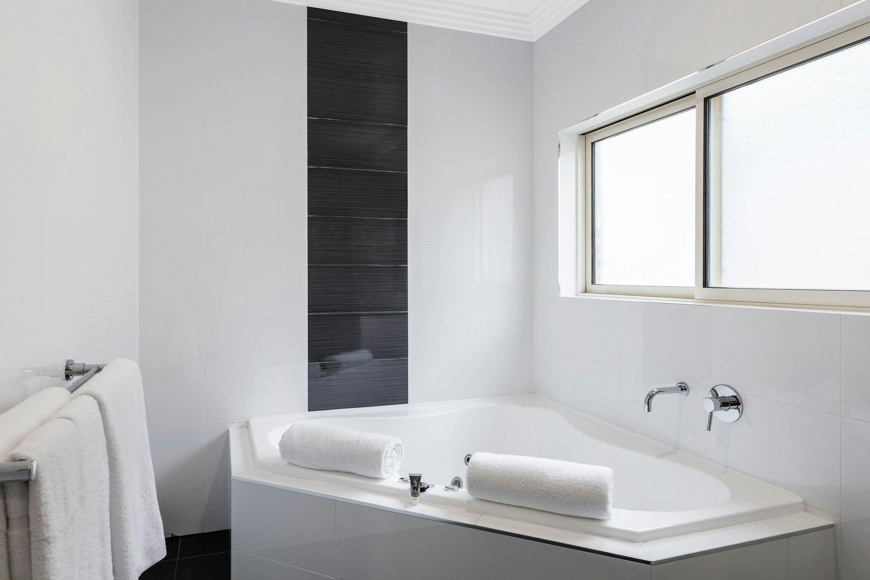 Privilege King Spa Room