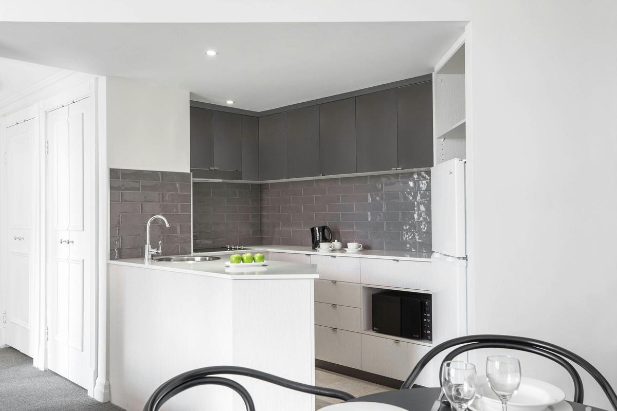 2 Bedroom Deluxe Apartment