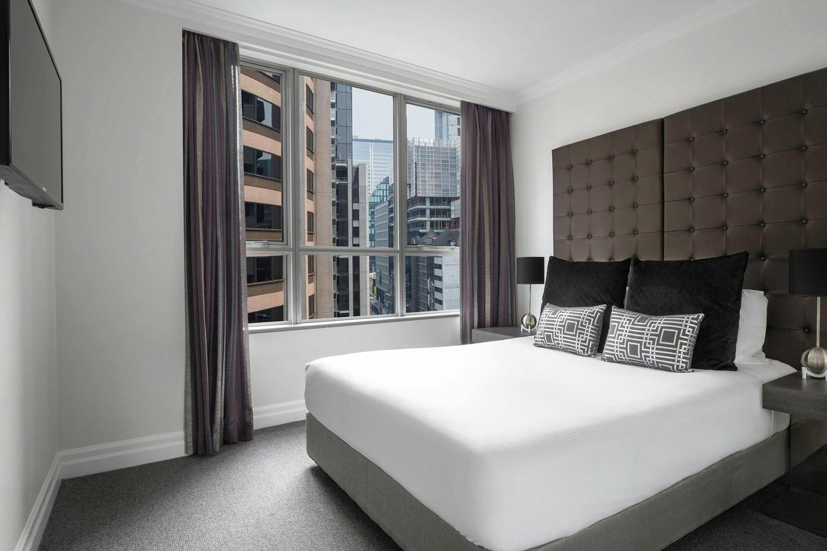 One Bedroom Deluxe Apartment