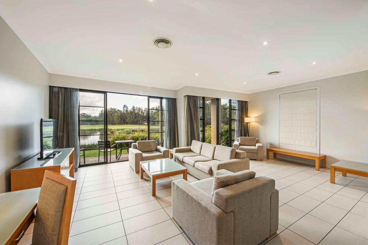 mercure kooindah waters resort outside patio view