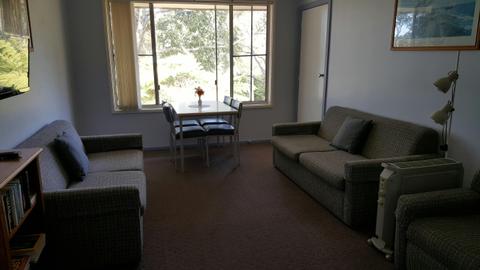 2 bedroom unit loungeroom
