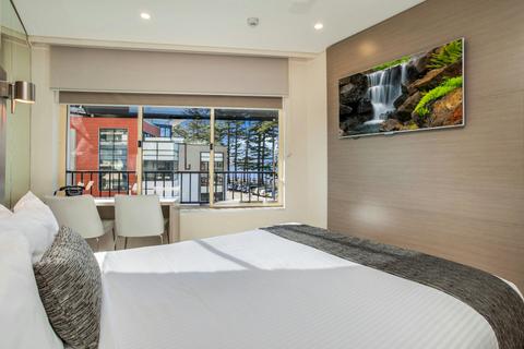 Beachview Queen Room