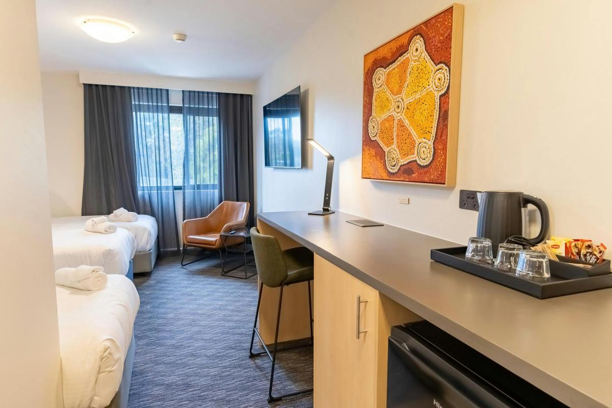 The Mill Hotel, Milperra - Trio Room