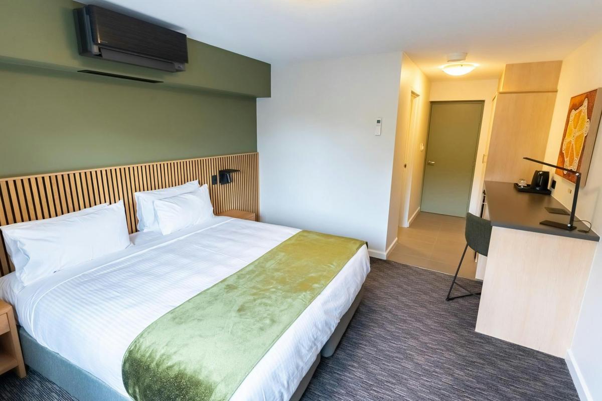 The Mill Hotel, Milperra - Queen Room