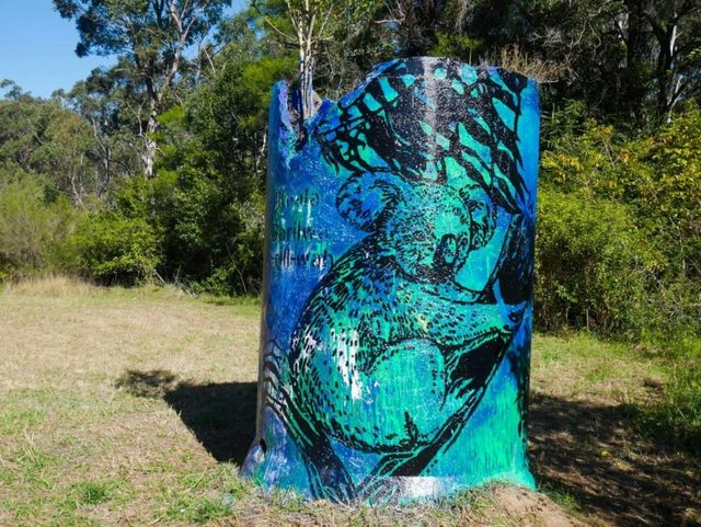 Dyalgala Ngurra (Dyalgala-ma Ngura-dha) /Embrace Country