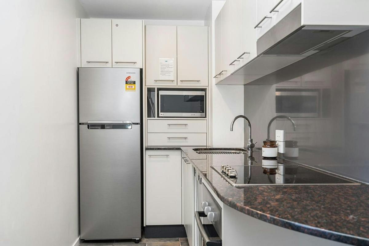 Lennox Holiday Apartments