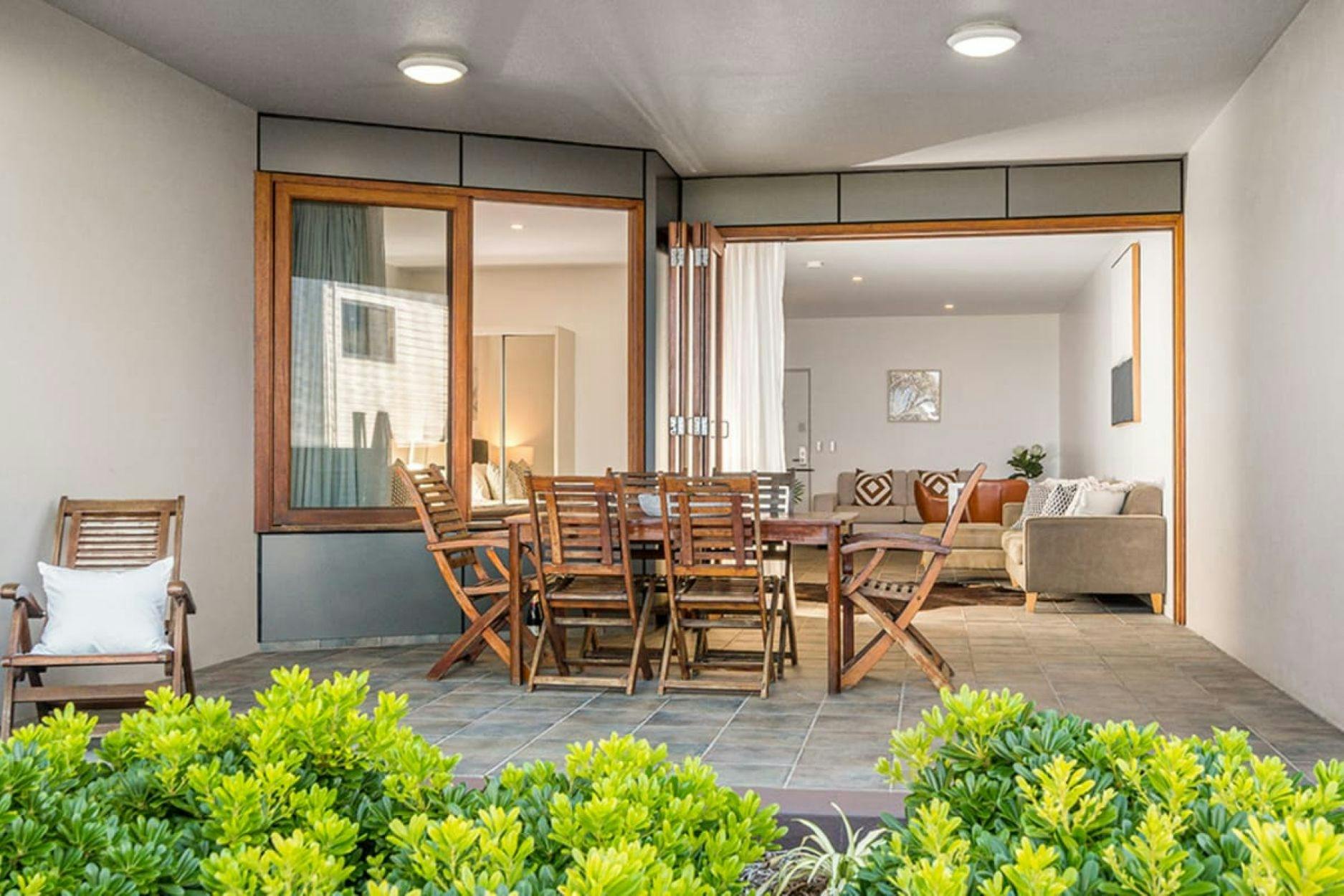 Lennox Holiday Apartments