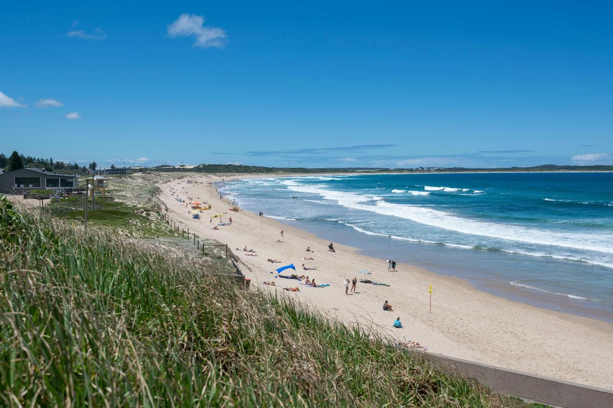 Elouera Beach