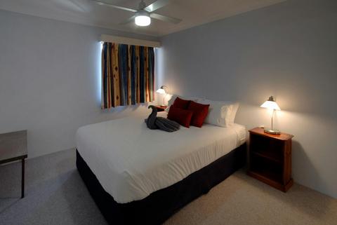 Queen Bed
