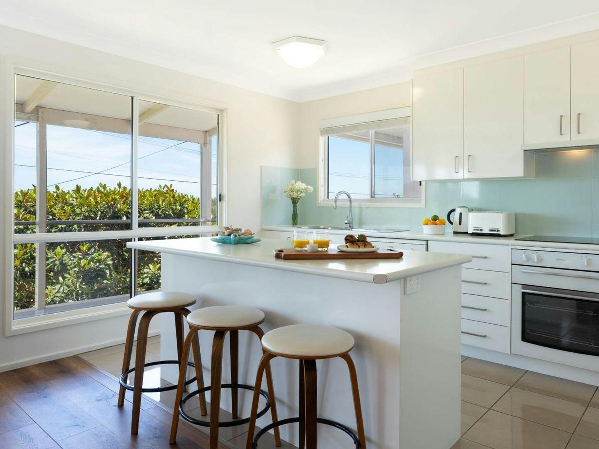 Chef's Kitchen | 3.3km to supermarket, butcher, bakery, pharmacy