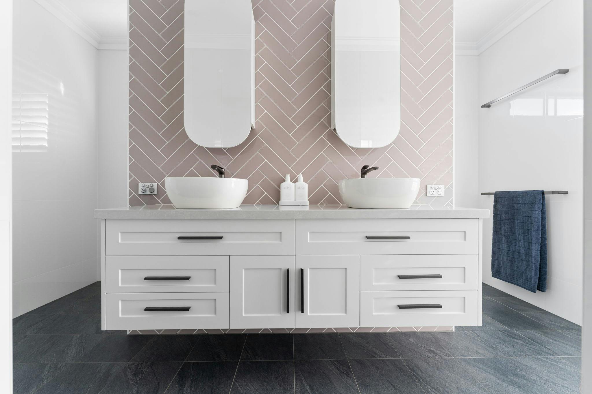 Main bedroom ensuite at Lovely Laffing Waters