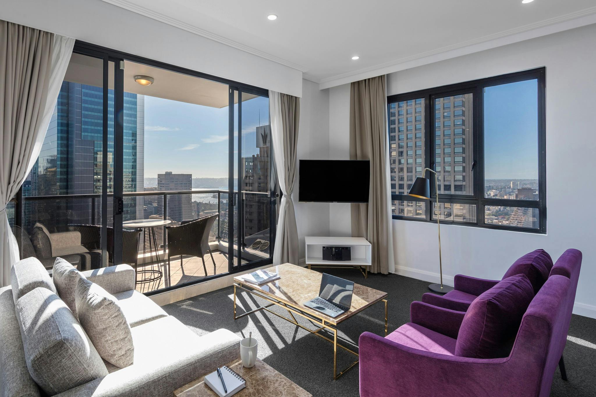 Meriton Suites Pitt Street, Sydney