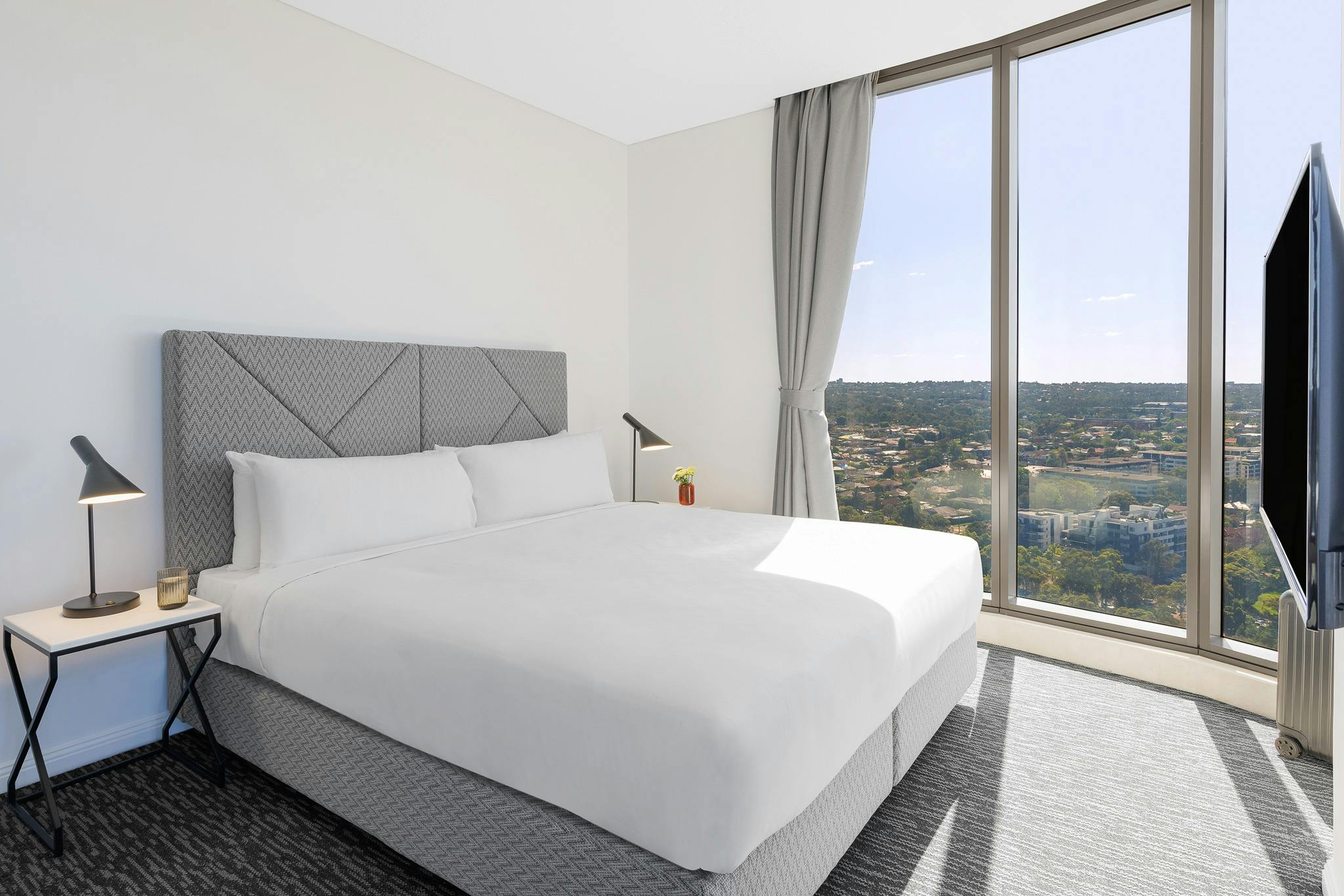 Meriton Suites George Street, Parramatta