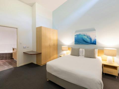 One Bedroom Spa Apartment