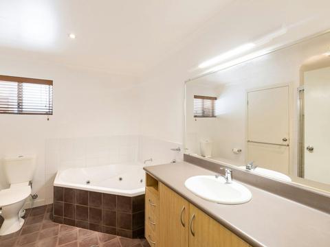 One Bedroom Spa Apartment