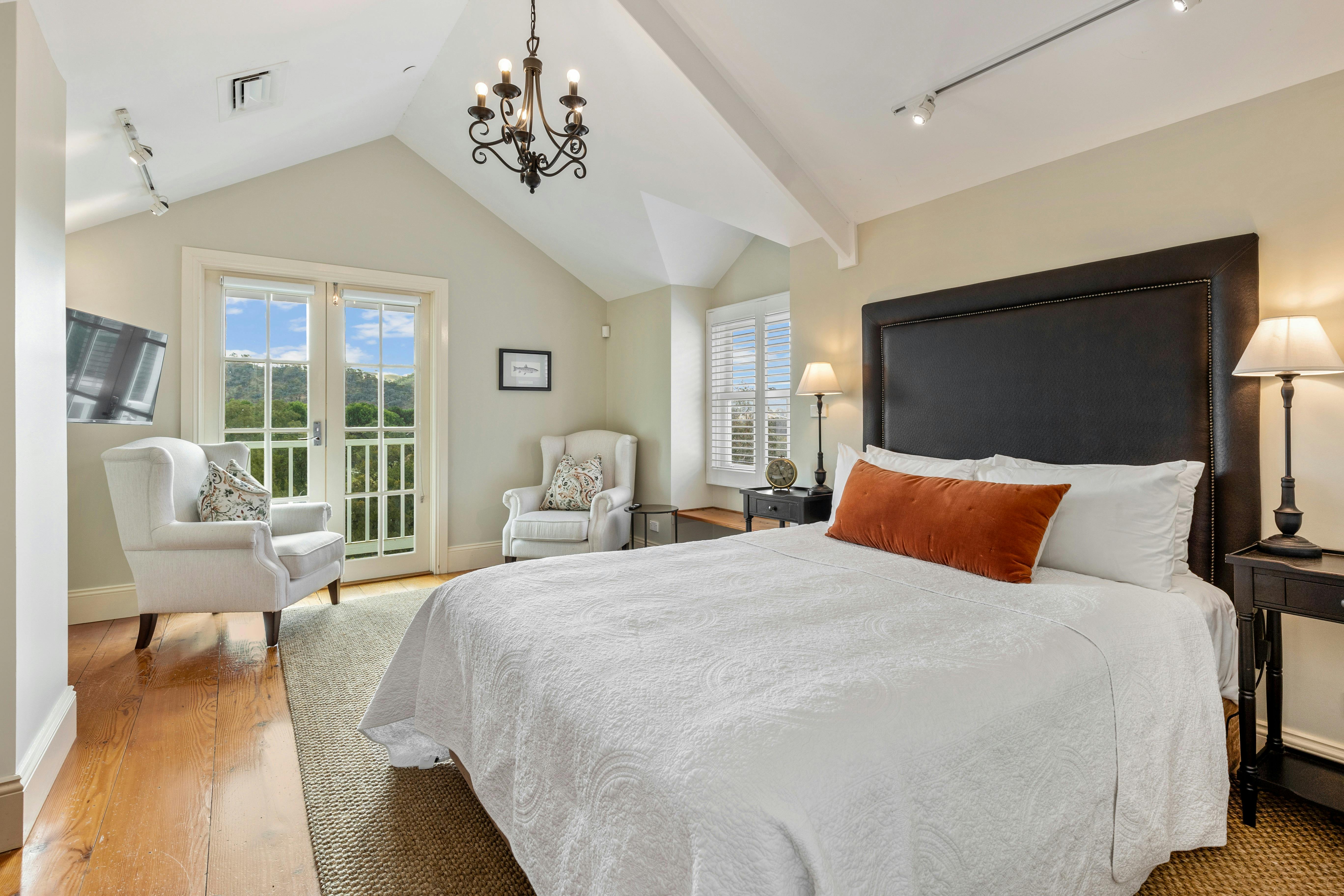 Upstairs lodge suite