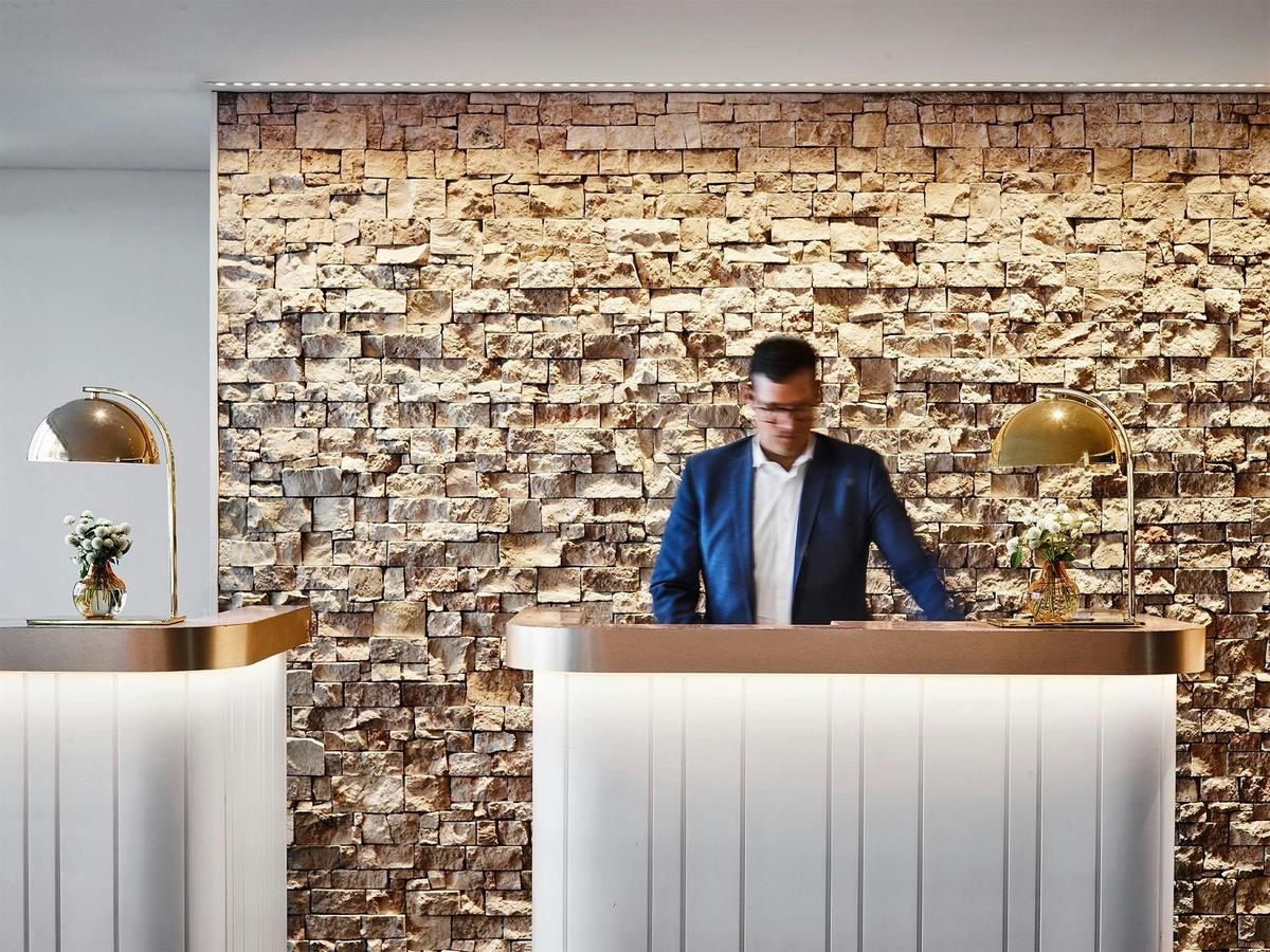 Lobby - Reception