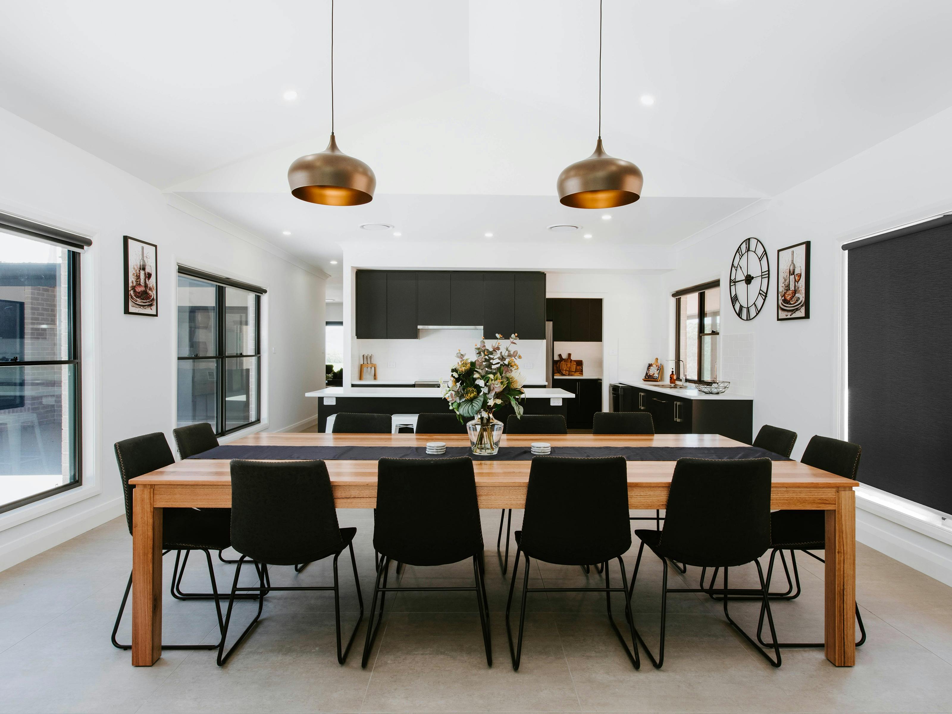 Custom built table for 12 guests in Mudgee House with full kitchen