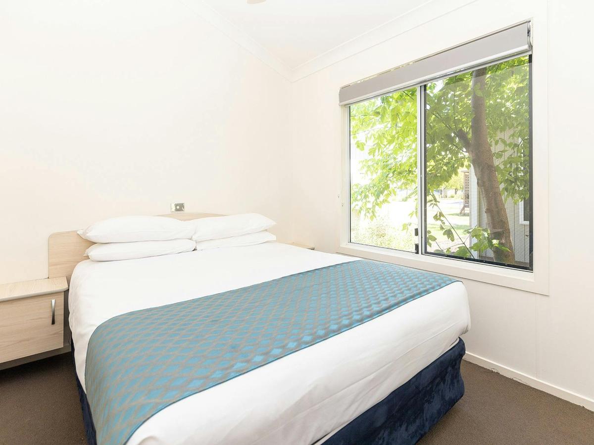 2 bedroom superior cabin | Bedroom 1