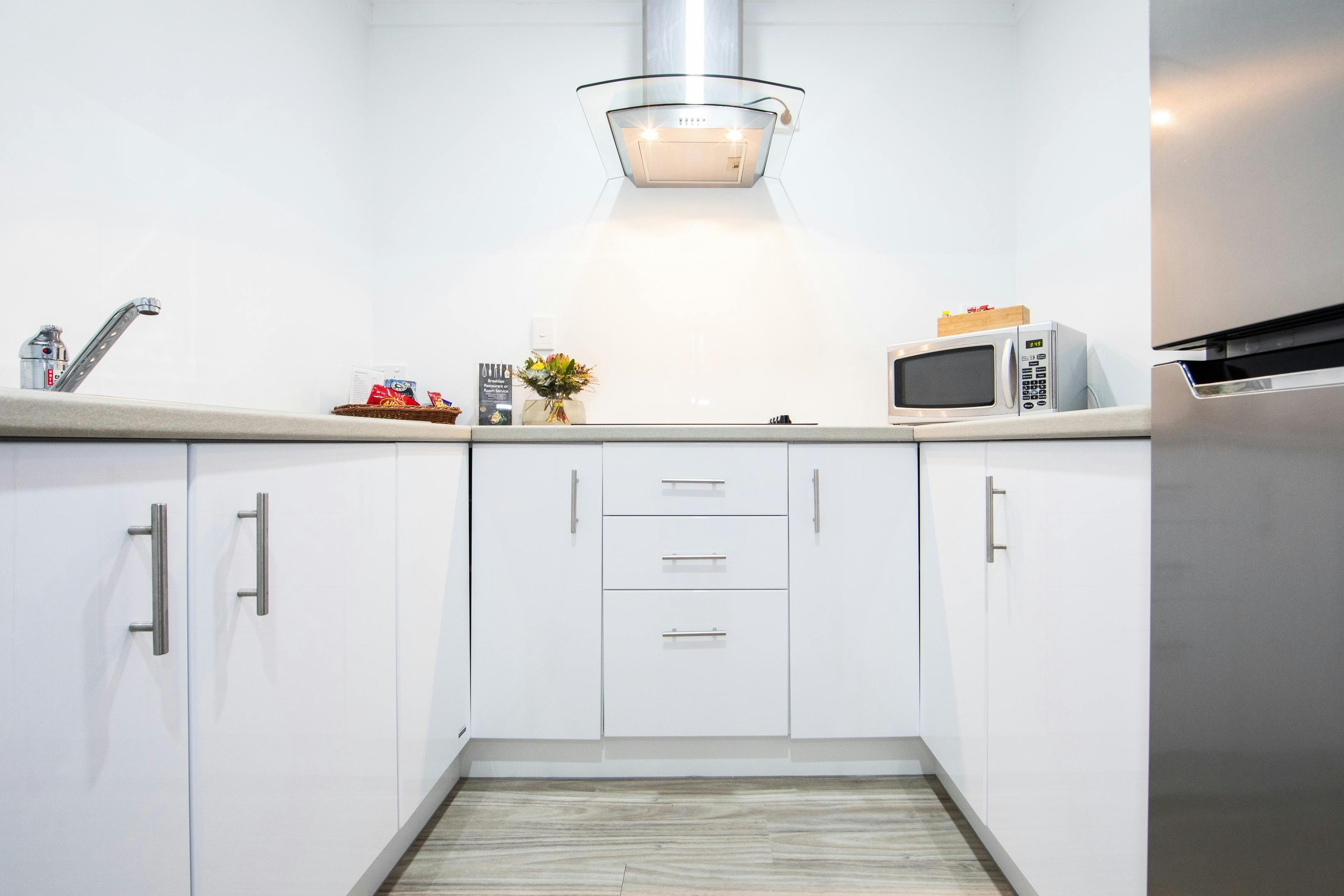 Kitchen - Executive Queen Suite