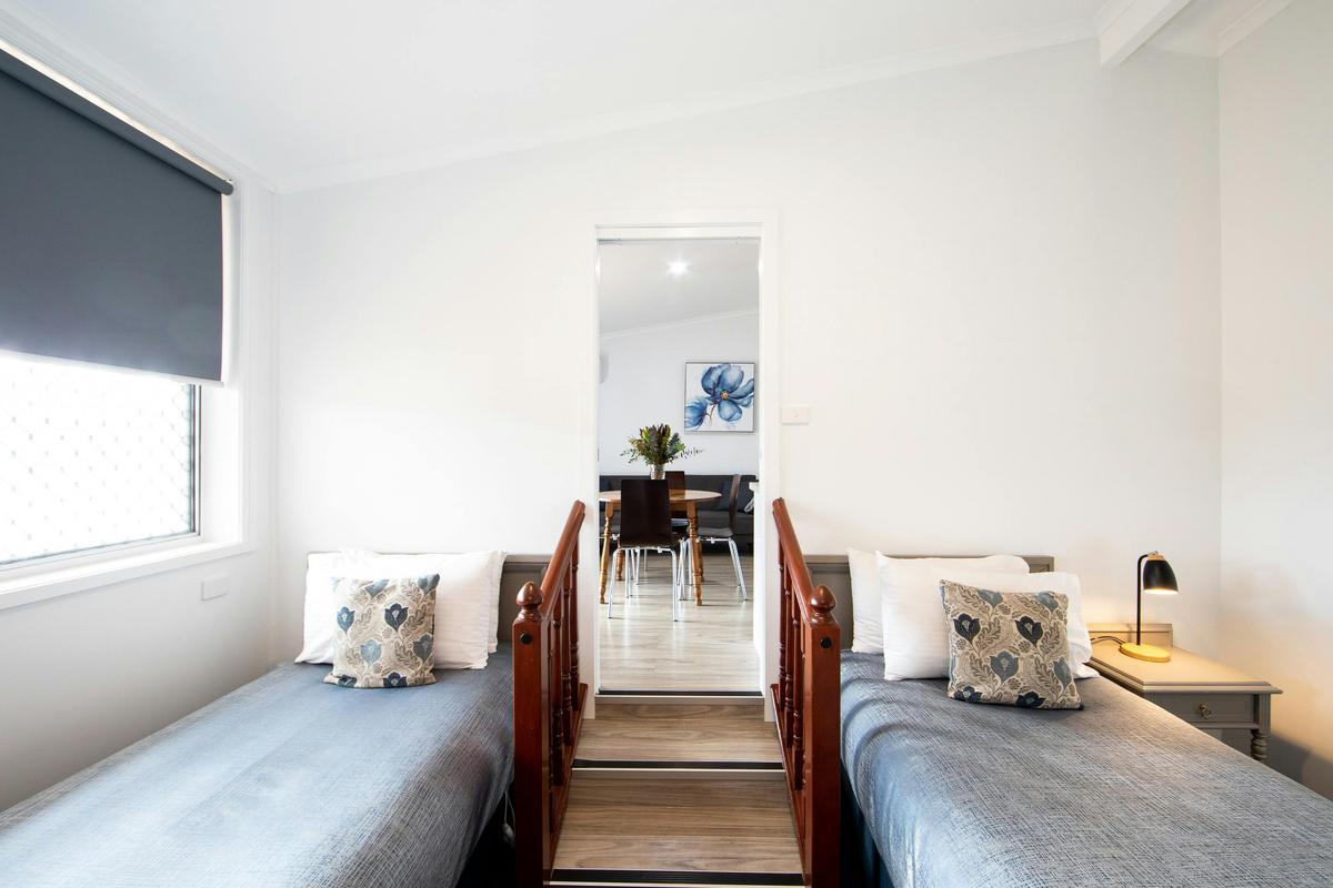 Self-catering Twin Beds